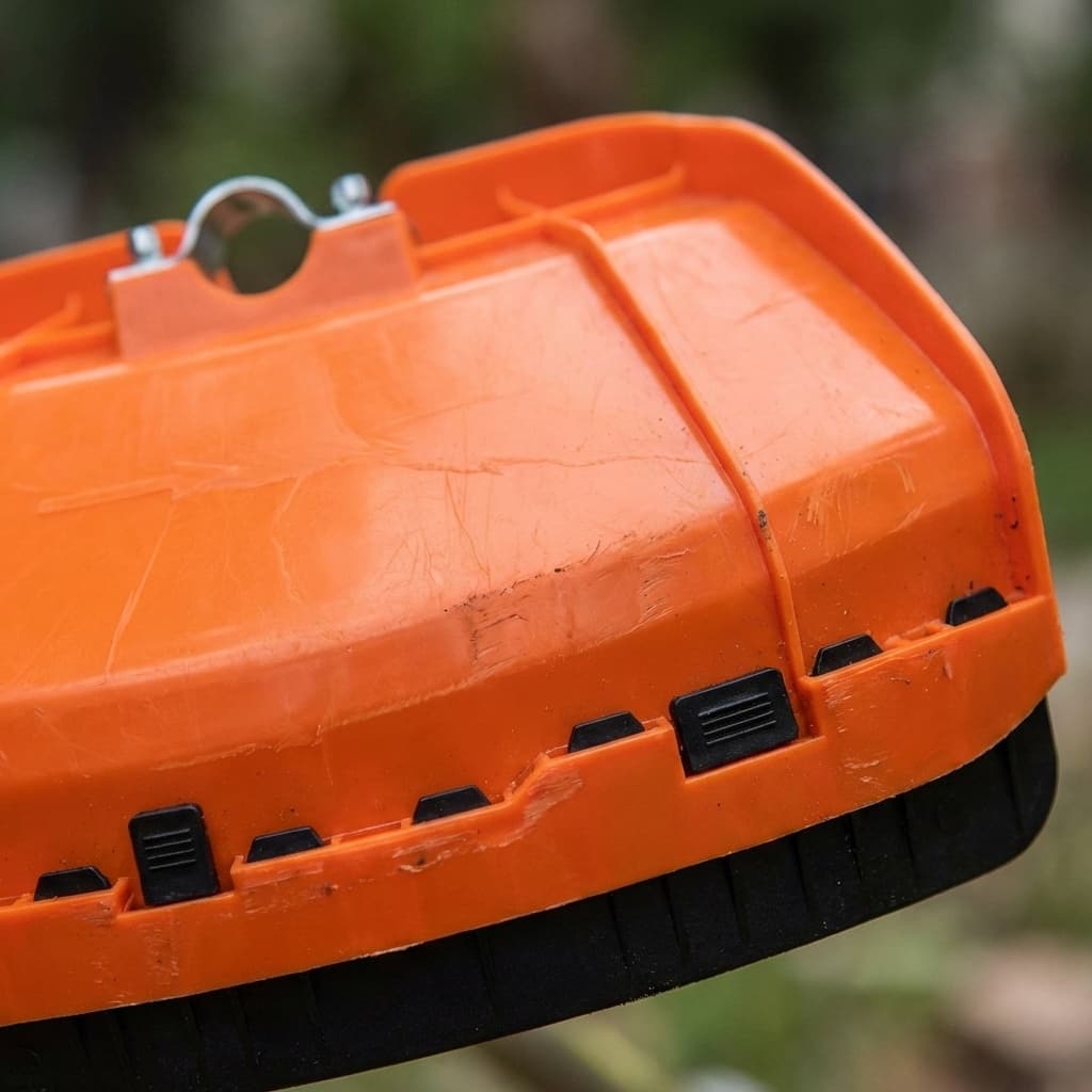 Dettaglio Paraschizzi per Decespugliatore a Scoppio 52cc Parasassi Protezione Paracolpi