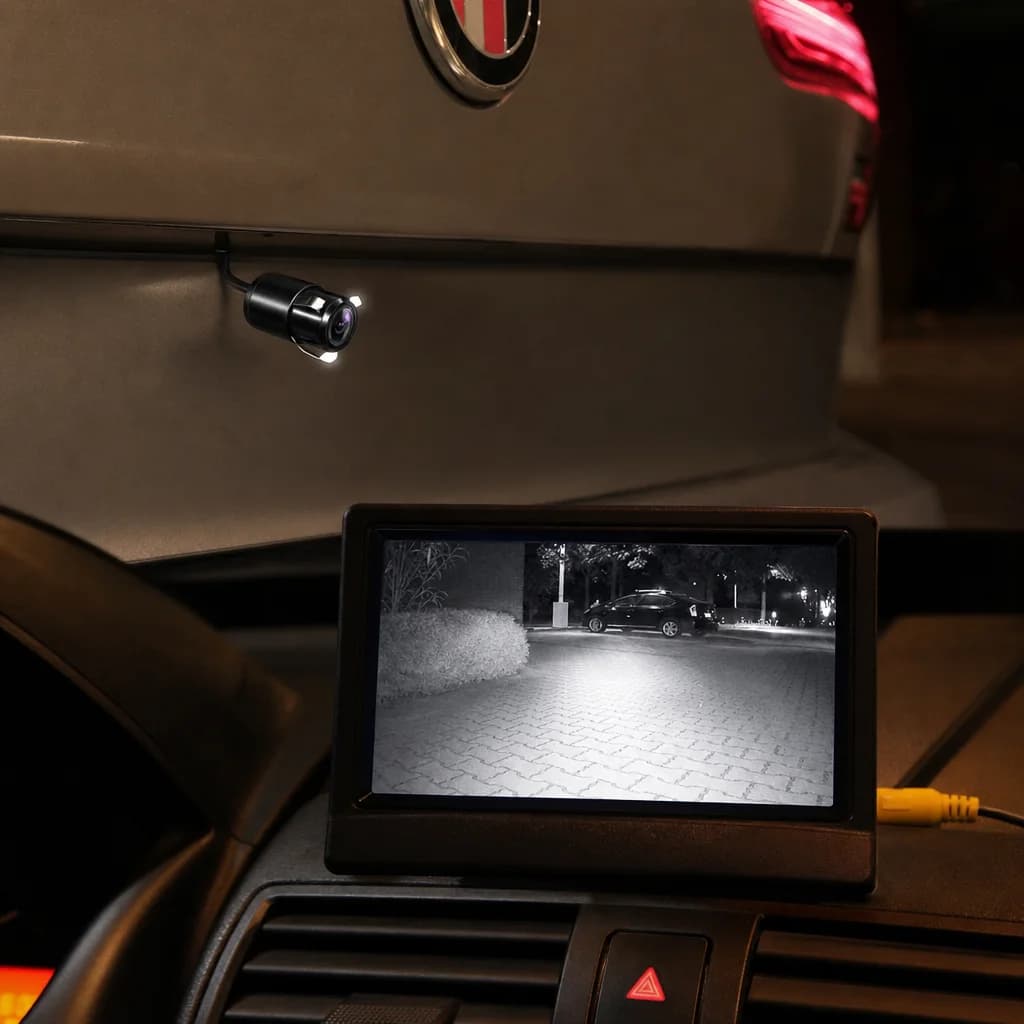Collegamento RCA su ogni auto